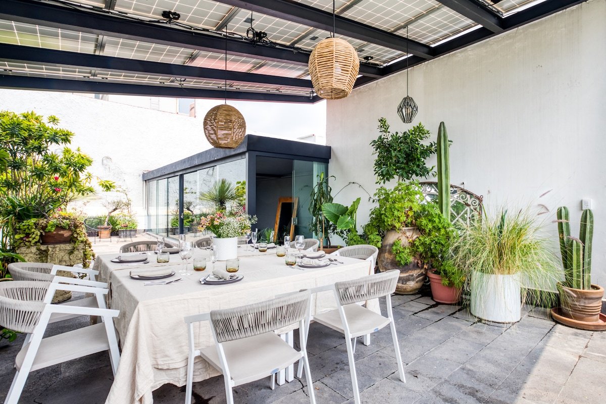 2BR/2BA Penthouse at Condesa. Air conditioning. gallery image 5