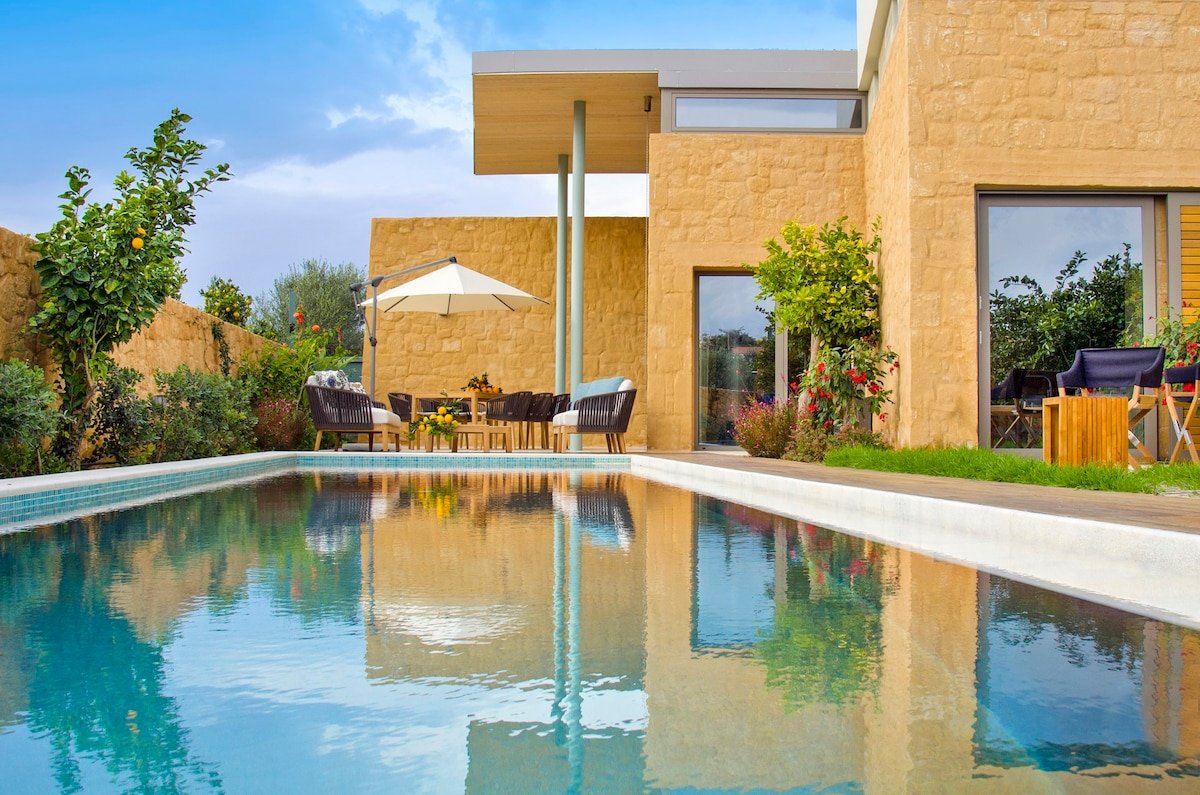 Luxury 3 Villas With Heated pools-Up to 21 guest gallery image 3