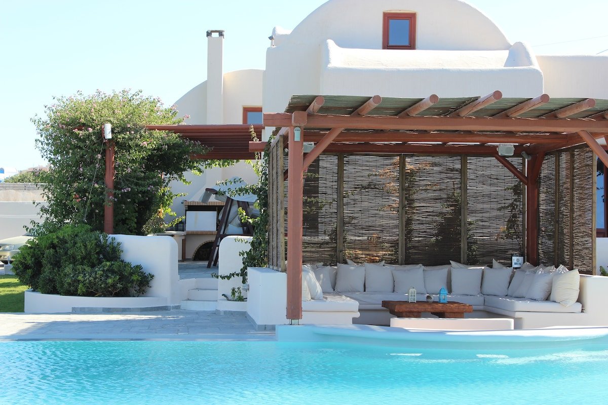 Aquaria 7 BDR Villa-Pool &Jacuzzi, Breakfast Incl. gallery image 4