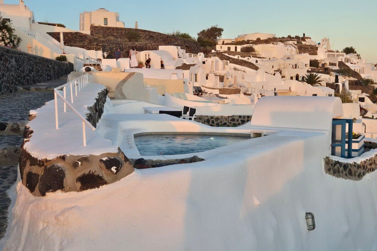 Kristy Cave House gallery image 3