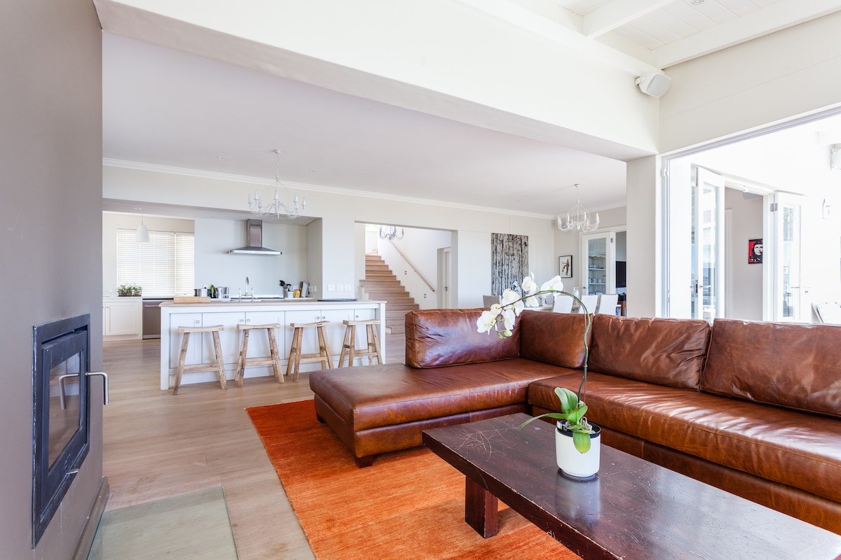 Comrie Villa gallery image 4