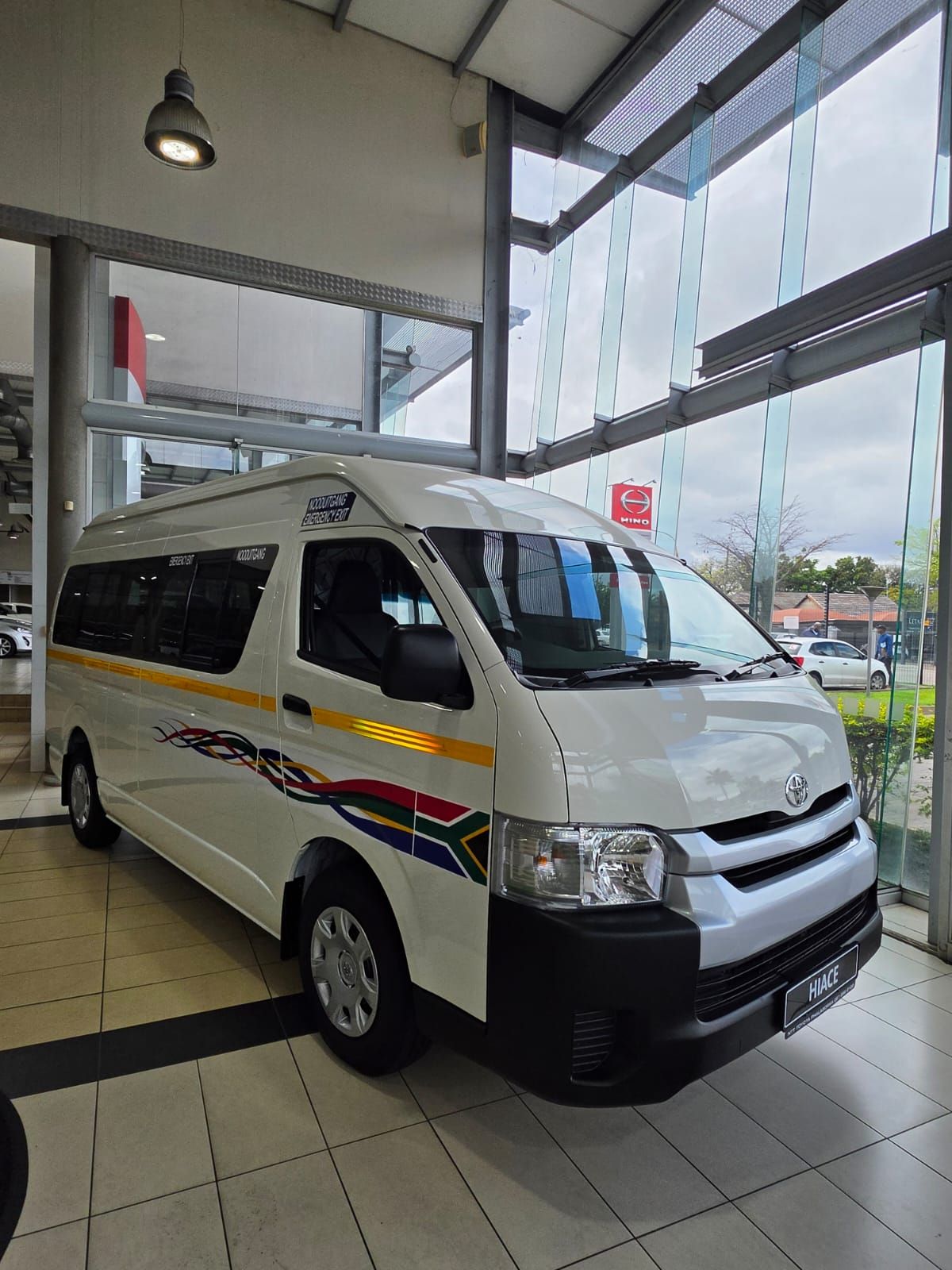 TOYOTA QUANTUM HIACE 2.5 D-4D SESFIKILE 16s for Sale in South Africa