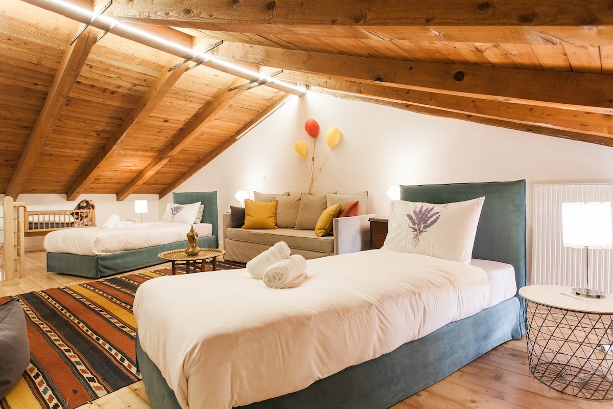 Athenian Niche in Plaka | Athenian Homes gallery image 4