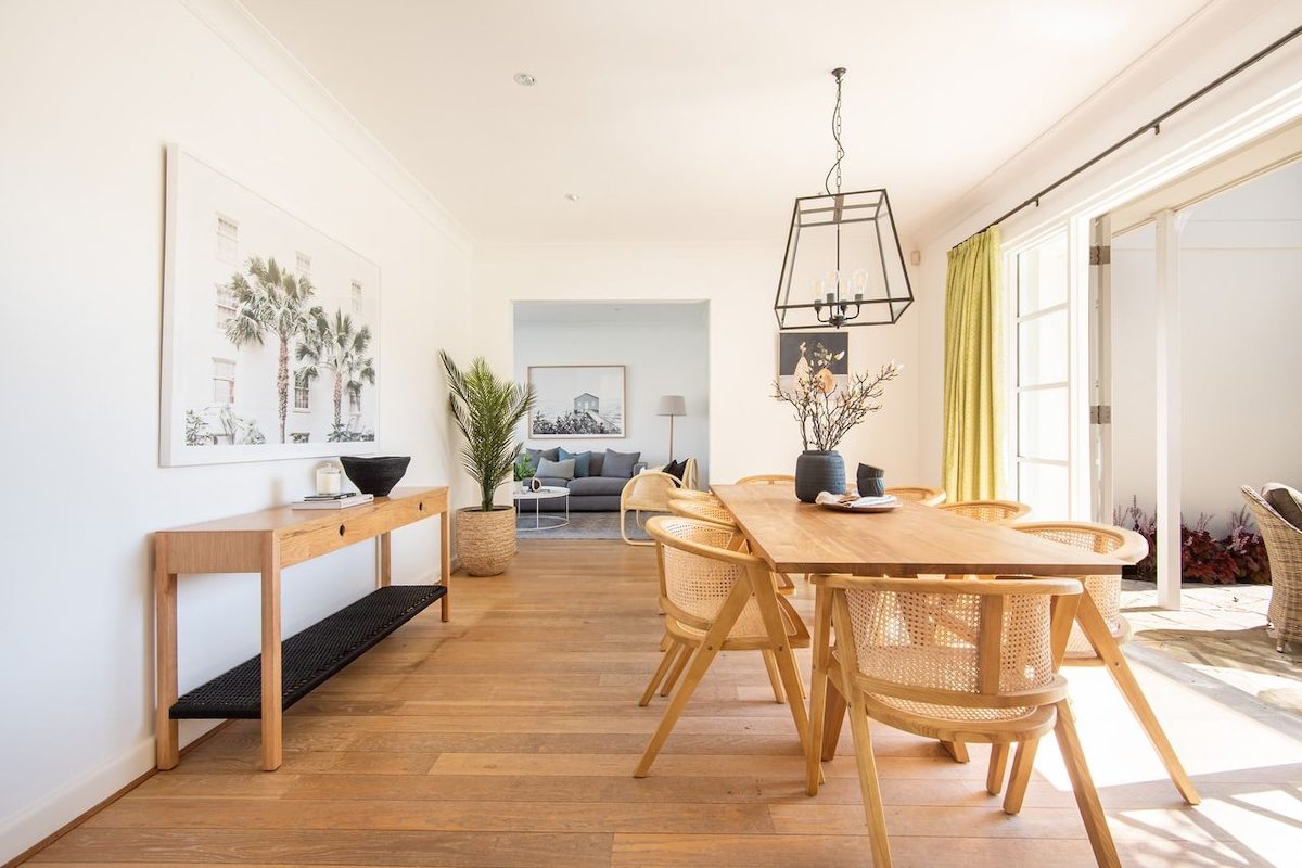 Hampton Haven Pool metres to the Beach gallery image 3