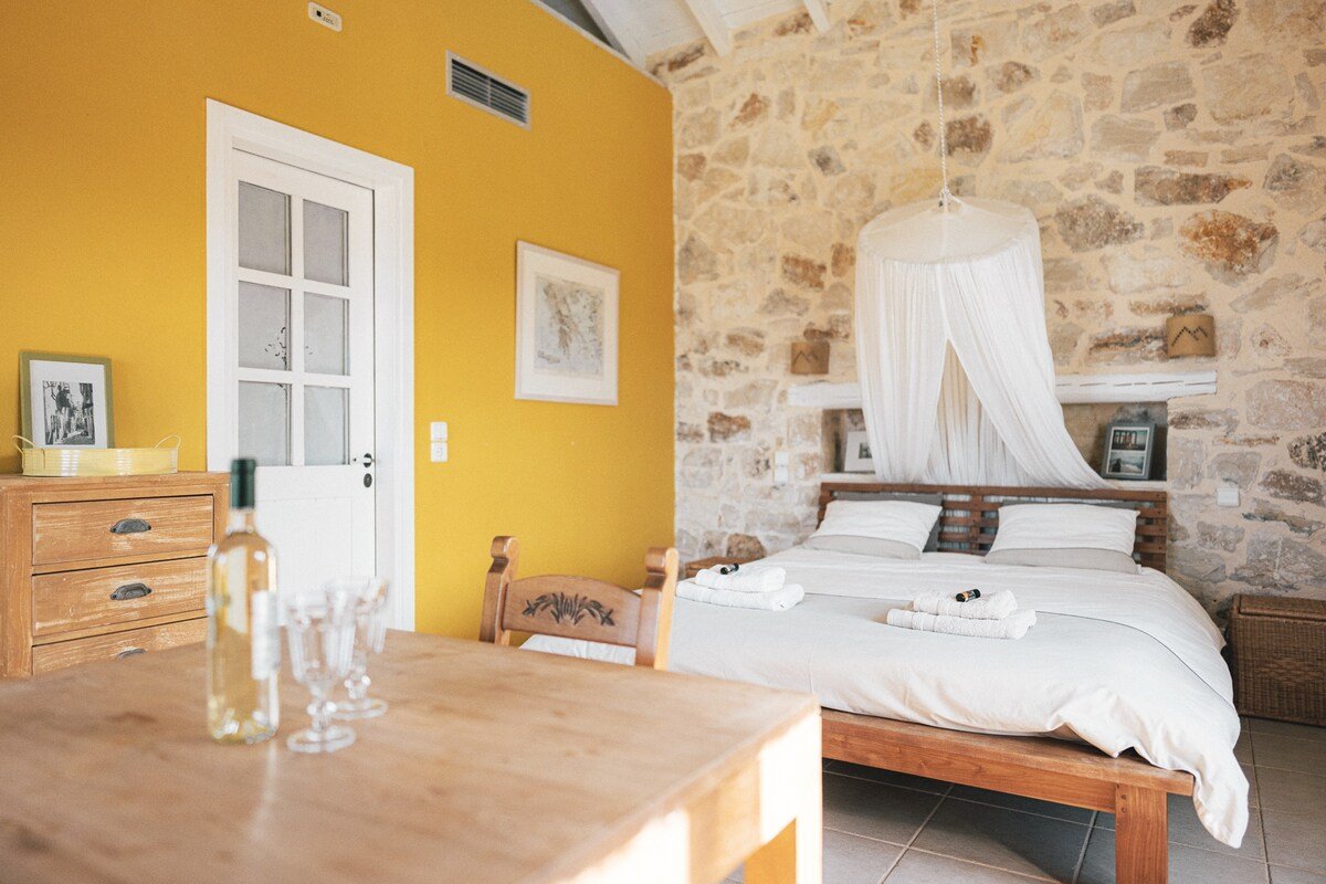 The 5 Seasons | 4 Studios gallery image 3