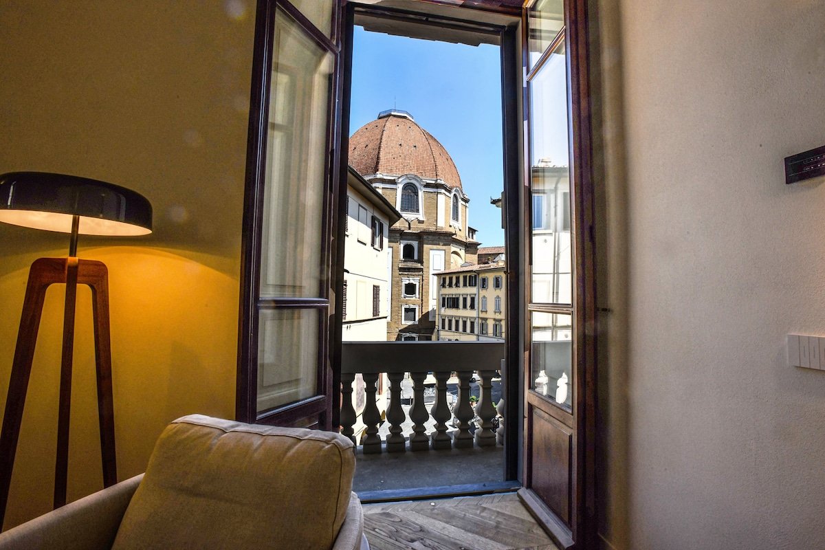 Cappelle Medicee Luxury Flat gallery image 3