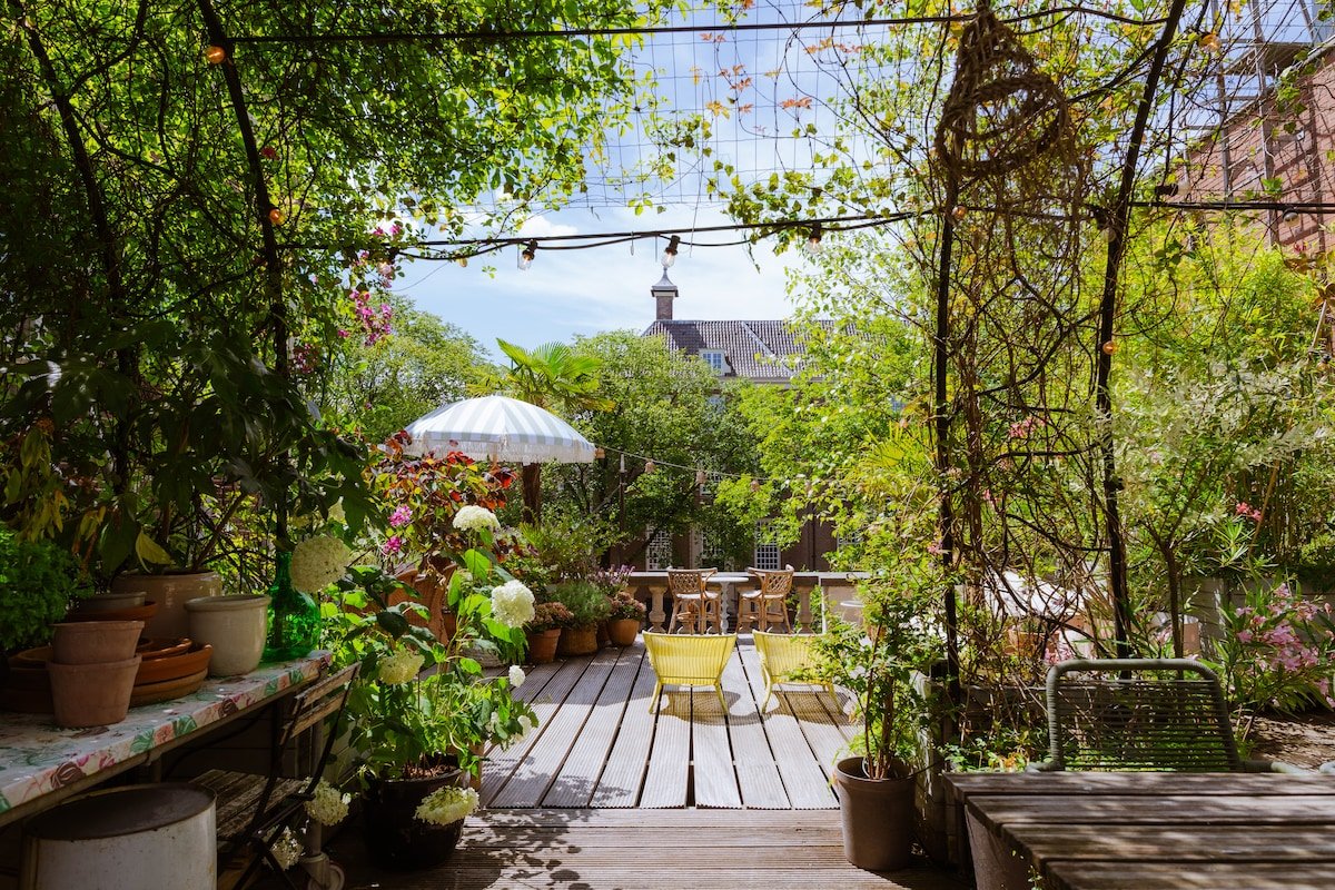 Canal Villa Apartment + Roofgarden gallery image 5