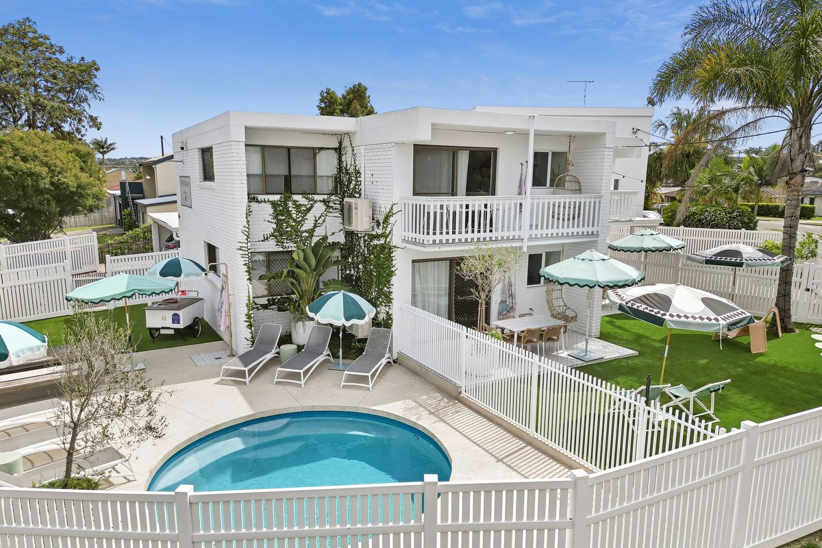 The Villa’s Entire Complex 4 x Villas