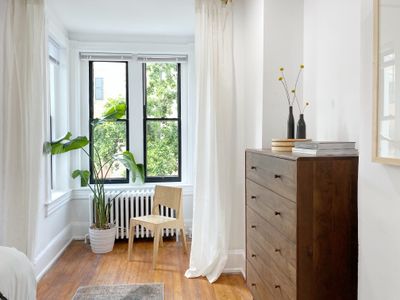 Dupont Circle townhouse plus separate guest suite