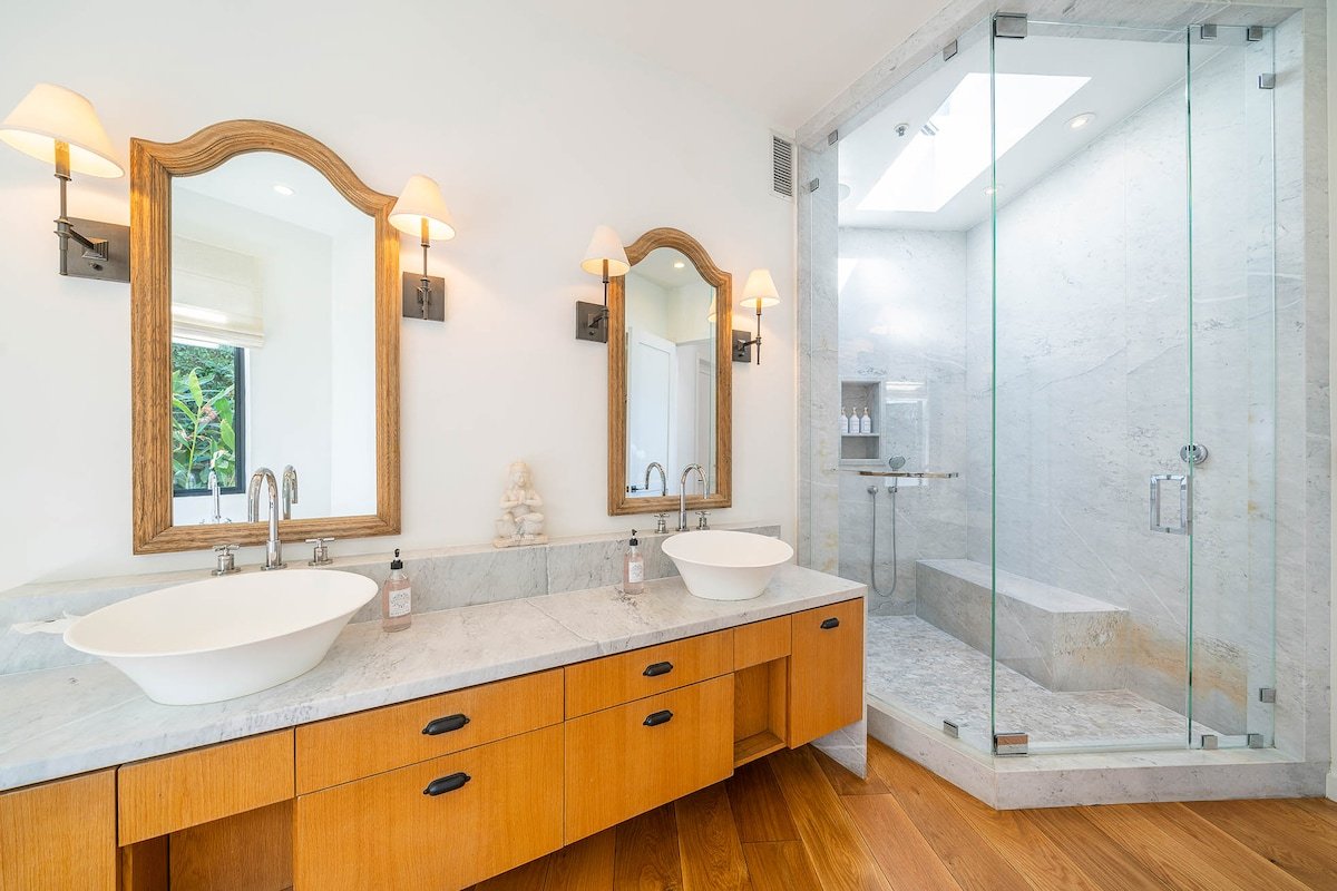 Top 5% Home. Luxe Oasis in Hollywood Hills w/Pool gallery image 4