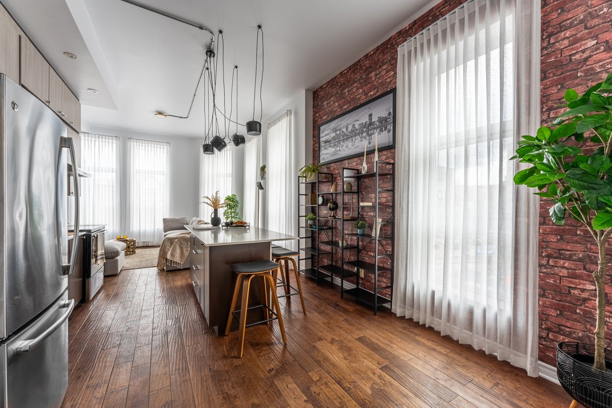 Day n Night Mtl, Heart of the Plateau