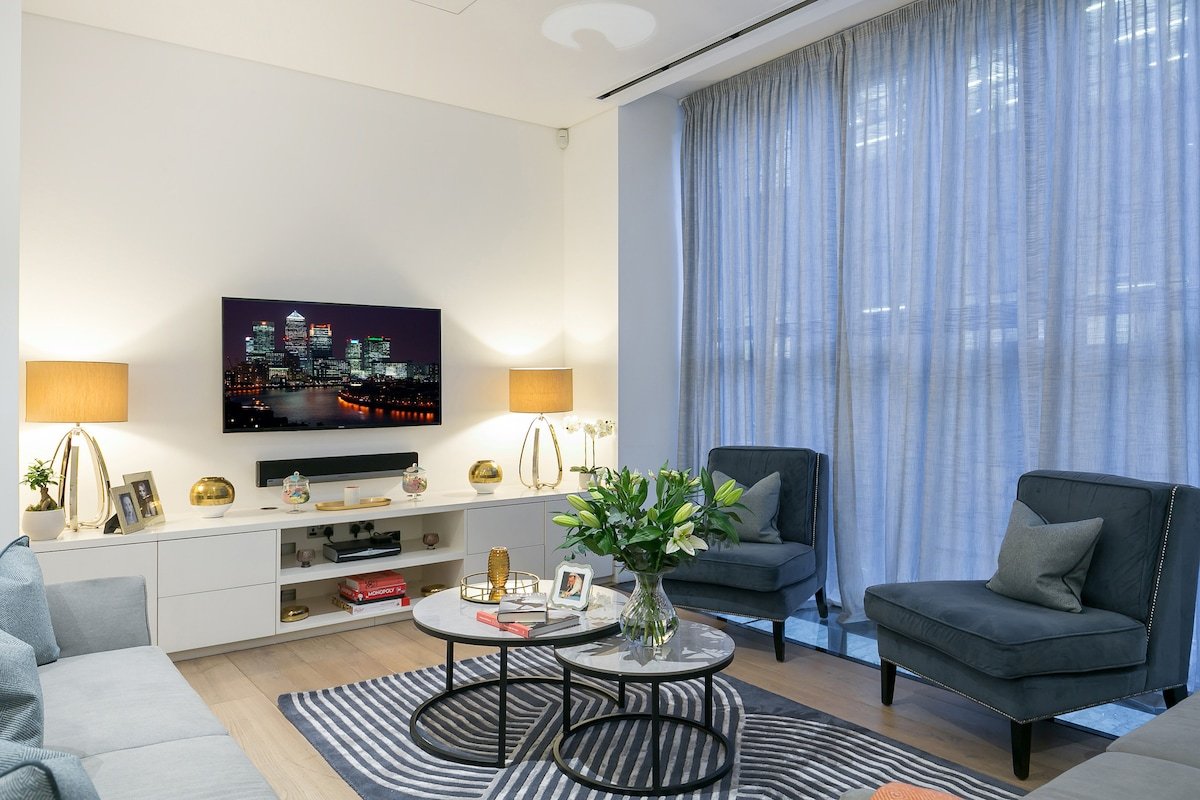 Cozy stay w/ private entrance & dining