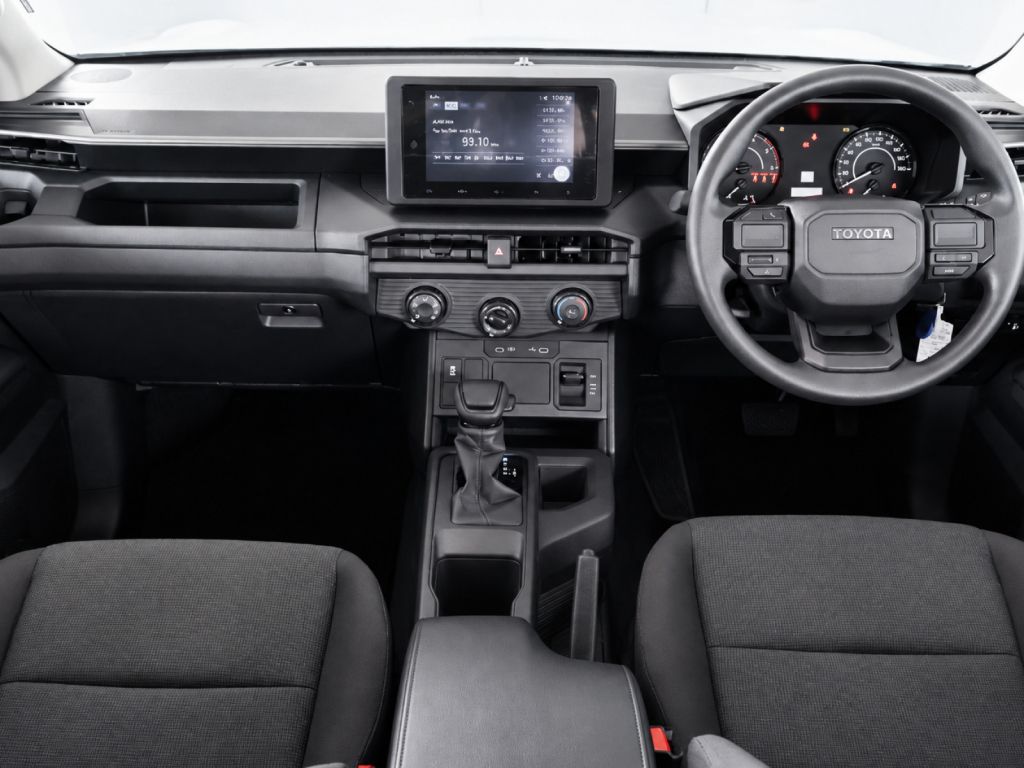 TOYOTA HILUX 2.8 GD-6 RB SRX 4X4 A T P U D C for Sale in South Africa