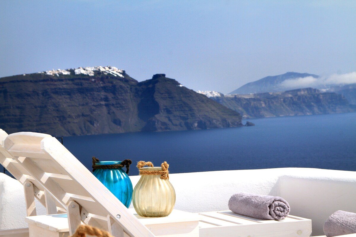 Secret Escape Villa, caldera View & pool gallery image 3