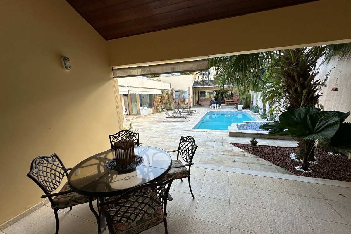 Barra – Casa 3 Suítes|Piscina|Vaga |Wifi