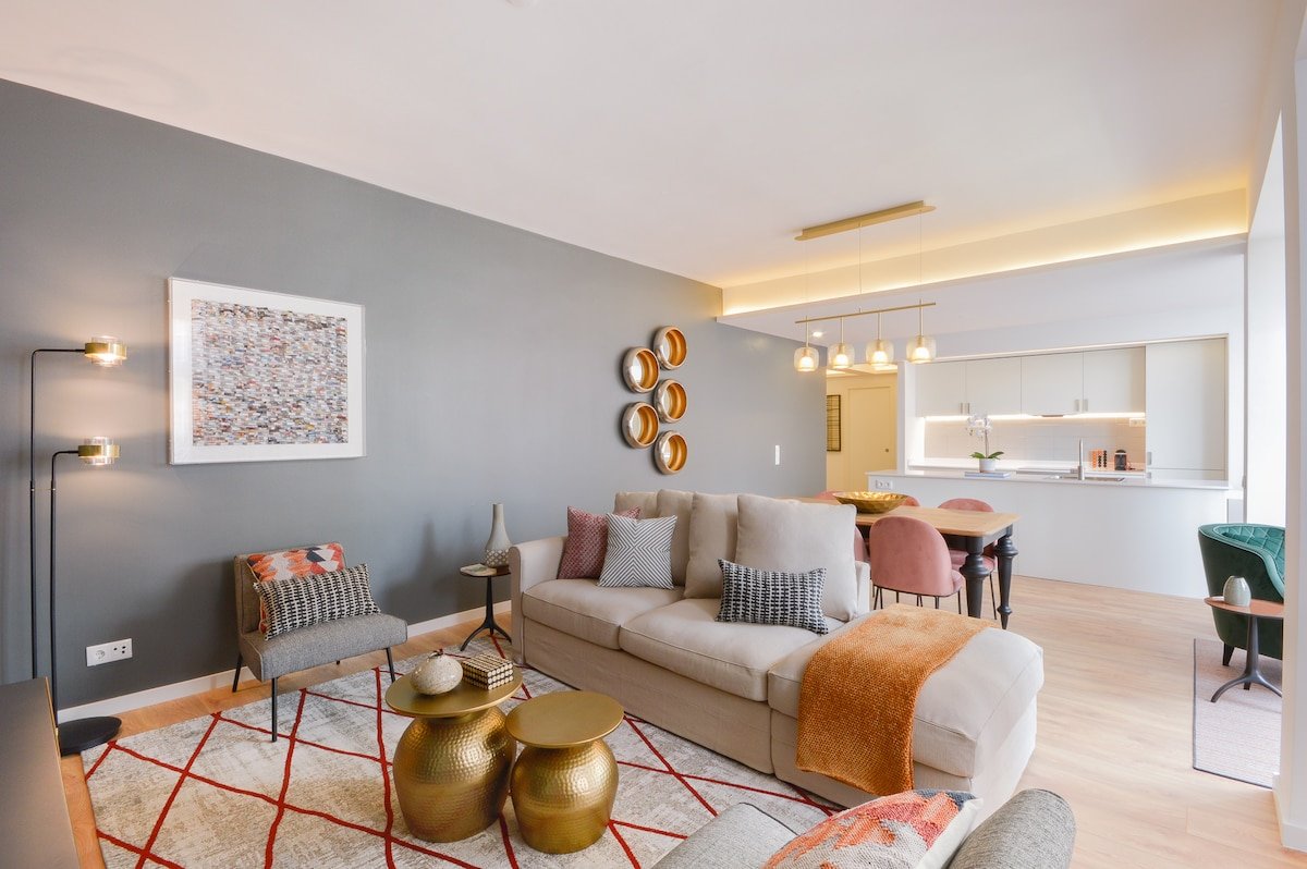 Relax in Luxury & Renovated Apartmnt in the Center gallery image 2