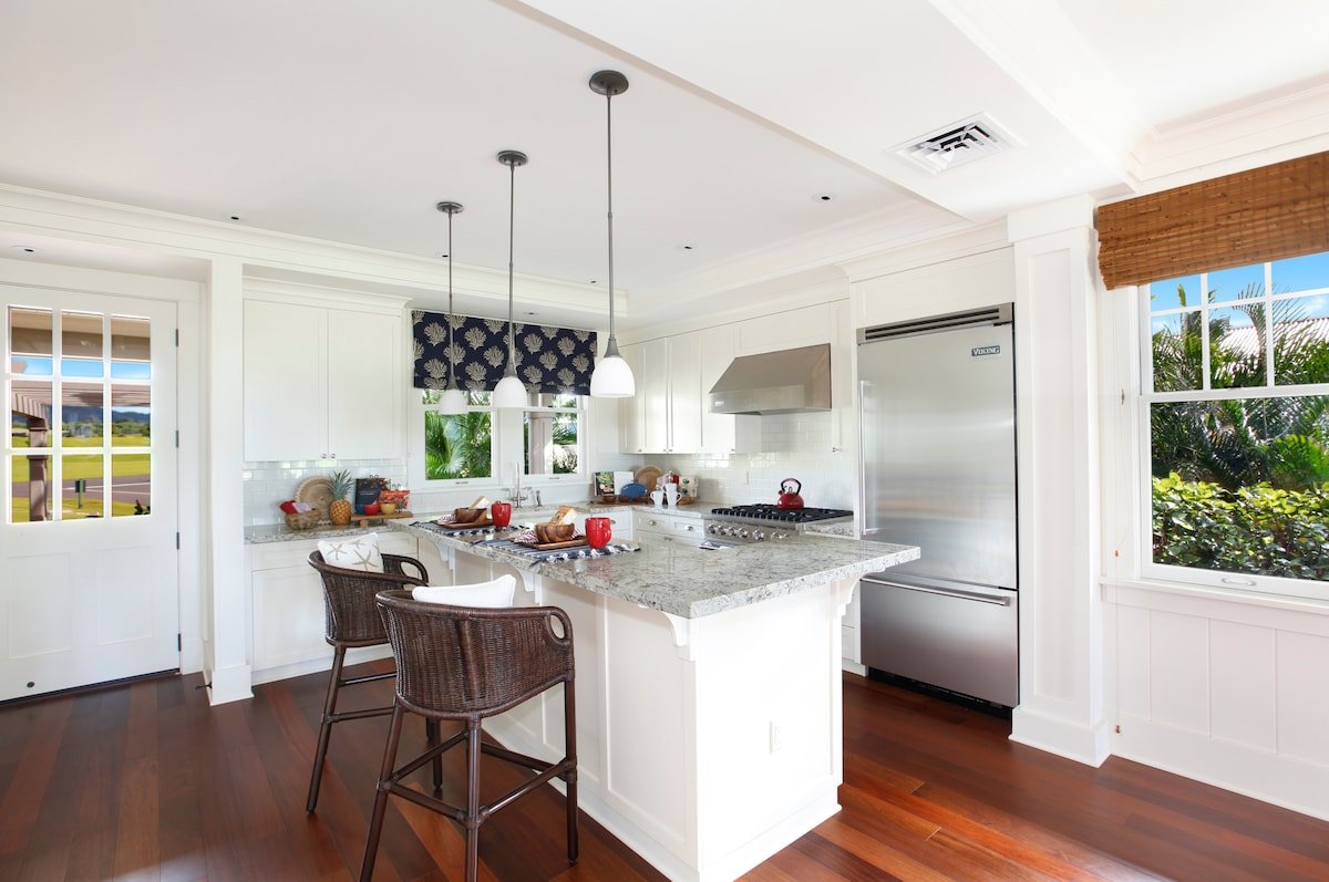 Pristine 3br Ocean View Home w Pool gallery image 5