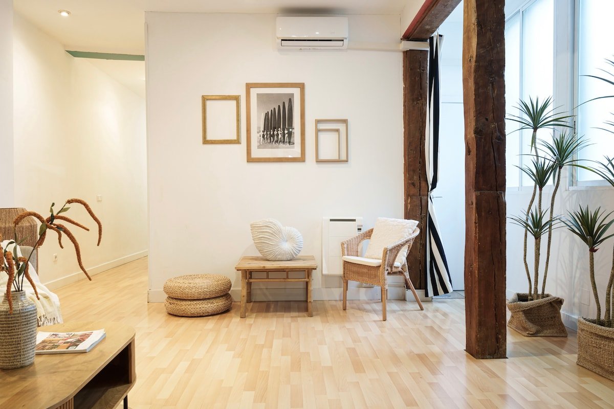 Gran Via 5 dormitorios 4 baños A/A central gallery image 5