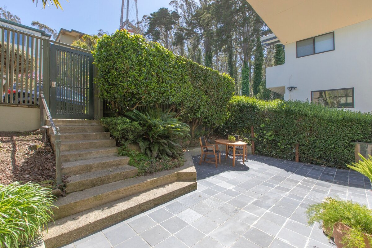 Top of SF Home with Panoramic Views gallery image 3