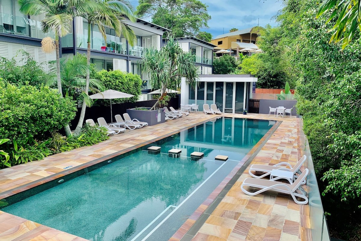 Luxurious 3 Bedroom Apartment with Great Views gallery image 3