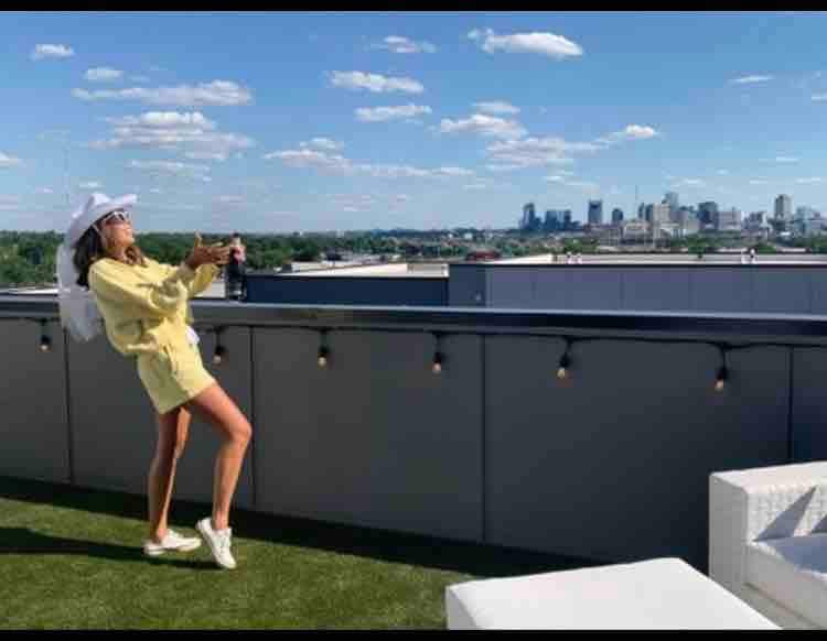 Broadway Frank 2 miles from Broadway gallery image 2