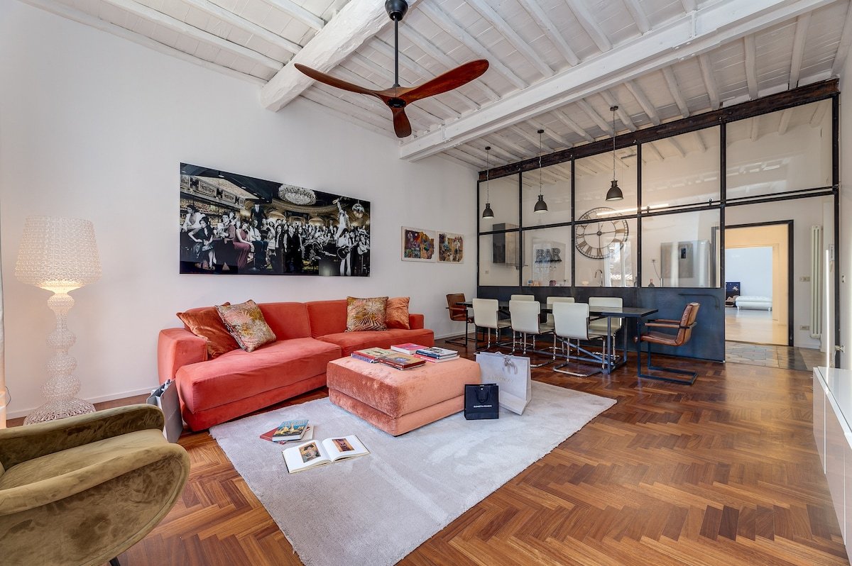 Luxury Apartment Piazza di Spagna Historic View gallery image 3