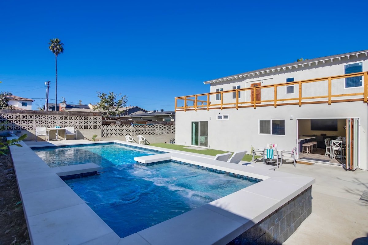 San Diego Luxury Haven with Heated Pool/Hot Tub gallery image 2