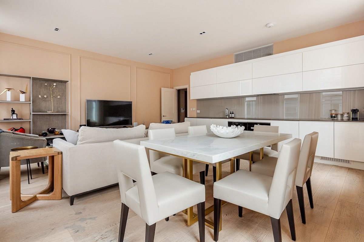 Central London/Marble Arch Luxury 2 Bed Apartment gallery image 5