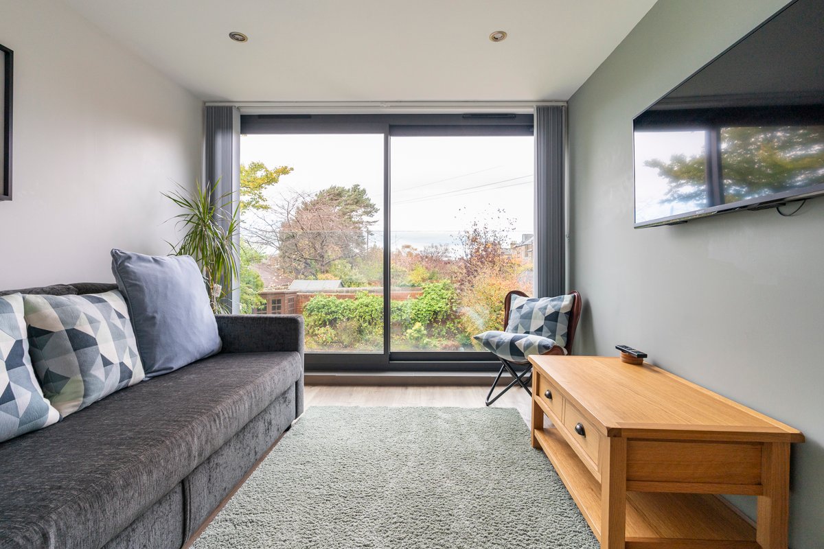 Tranquil Retreat in the City/Free parking/Wifi