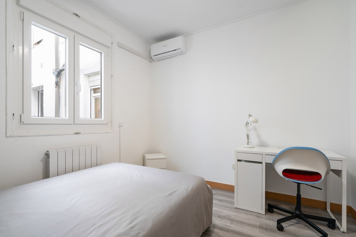 La Latina Sol. Cómodo y tranquilo. gallery image 4