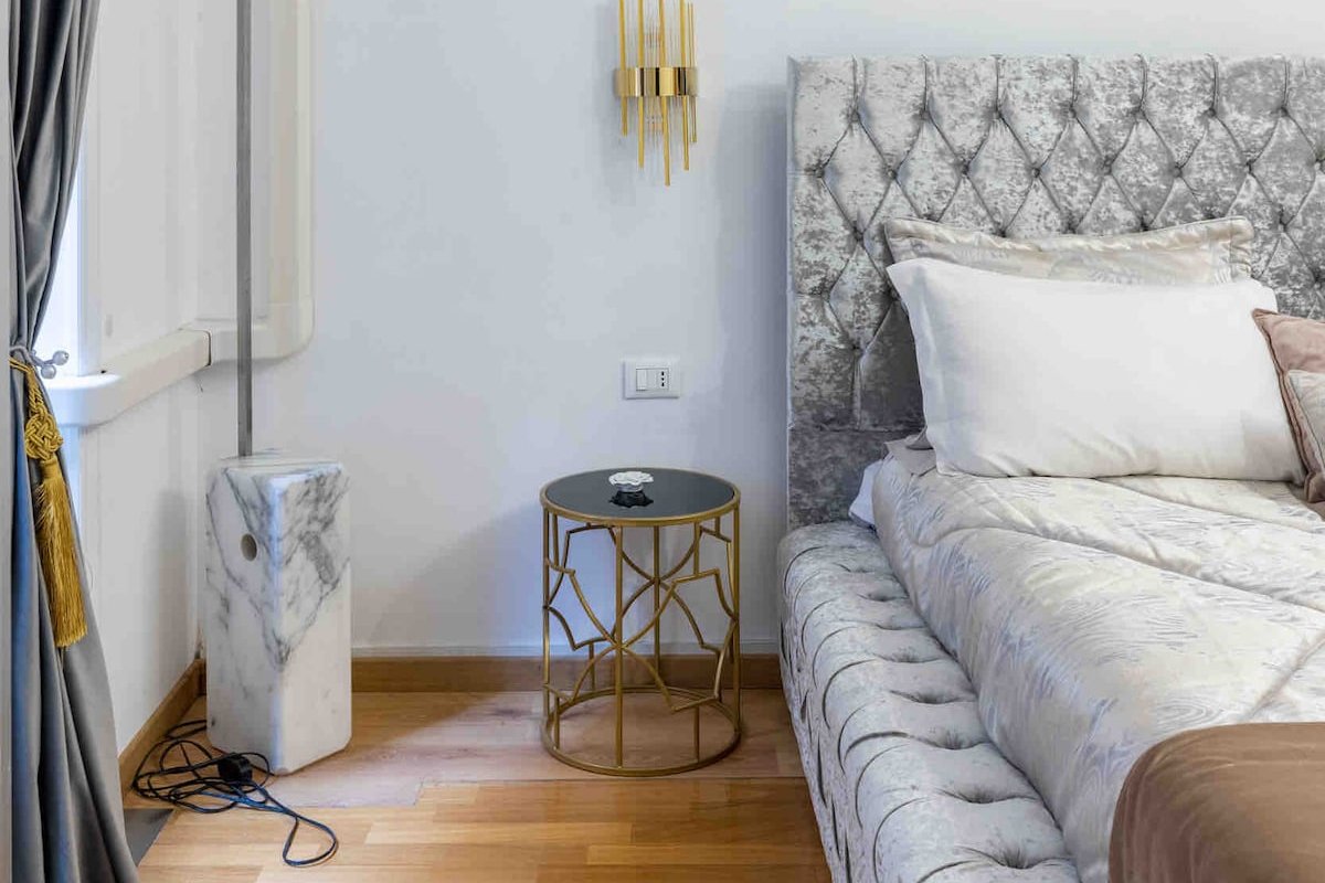 Unique Grand Trevi luxury Apartment gallery image 5