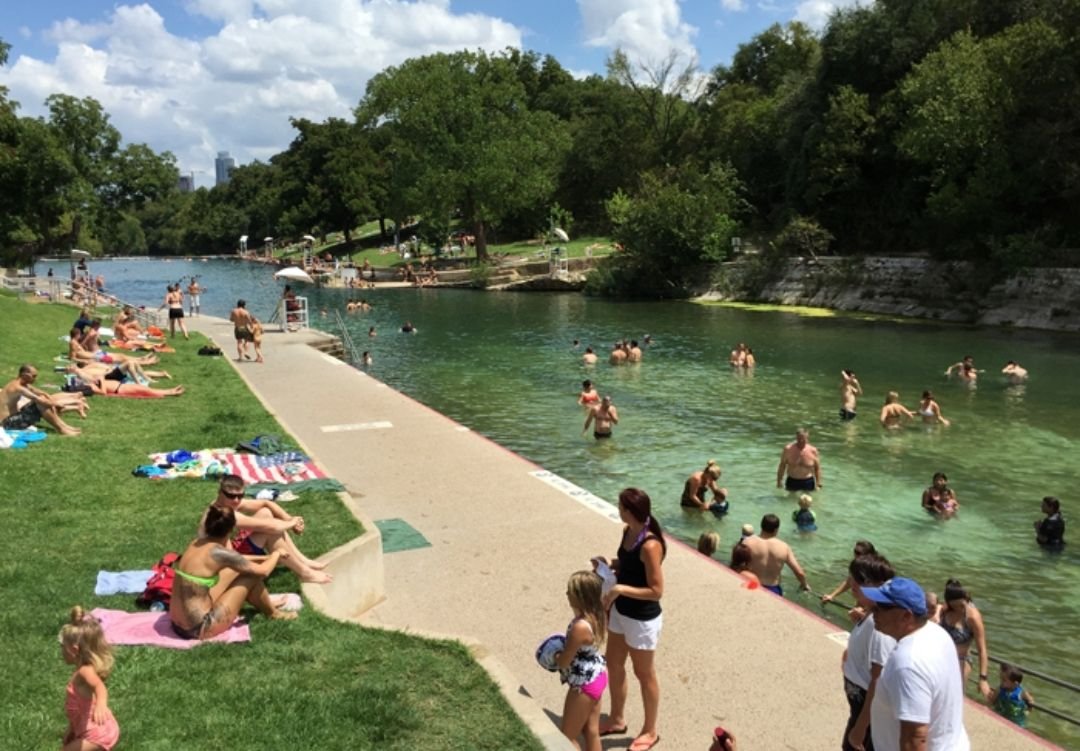 5bed/4bath & pool steps to Barton Springs & Zilker gallery image 3