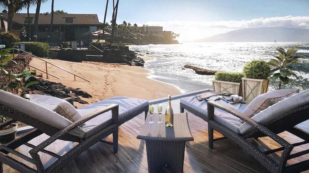 #1 Luxury OCEAN FRONT Mansion! Sleeps 32 gallery image 4