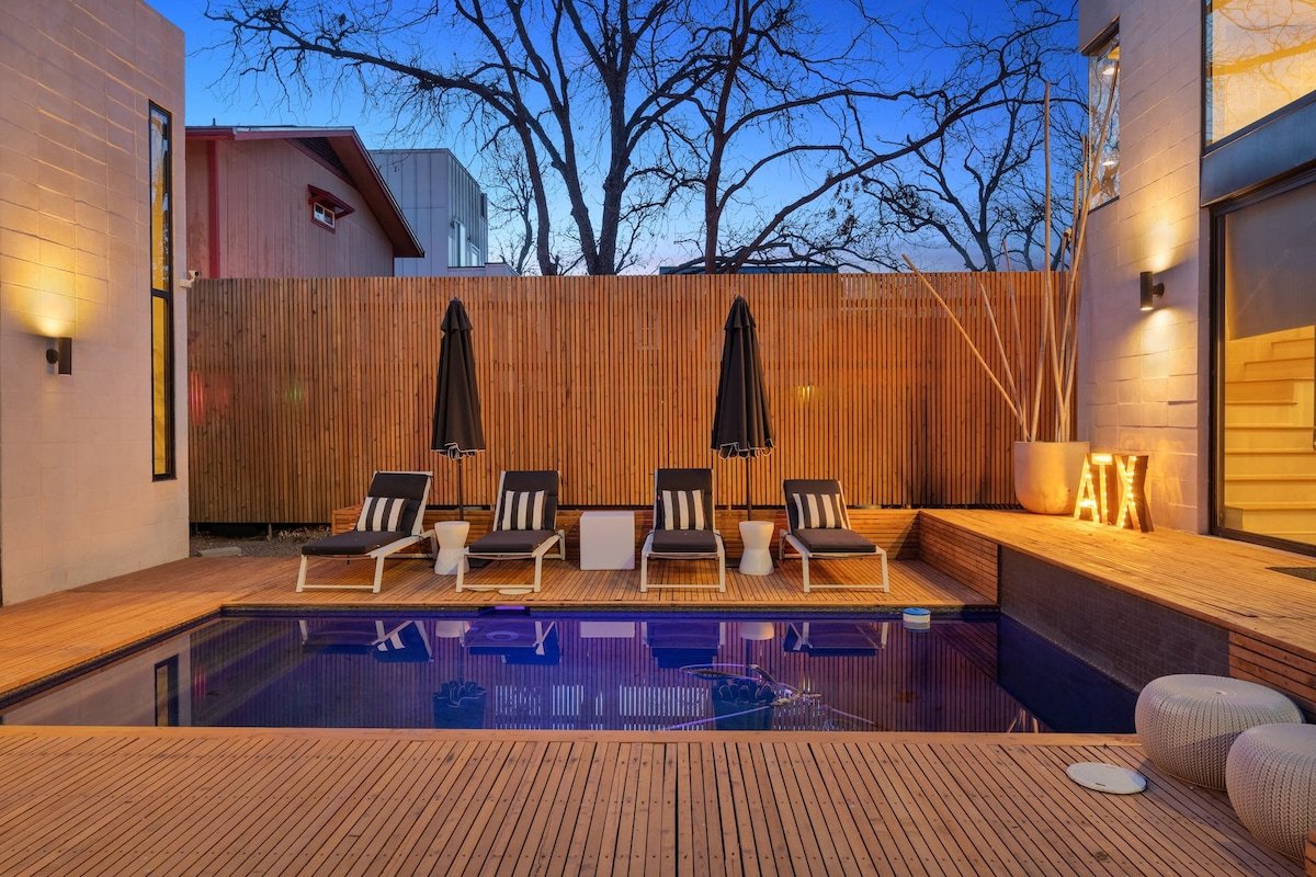 NEW Luxe DT Austin Oasis | Pool | Casita gallery image 3