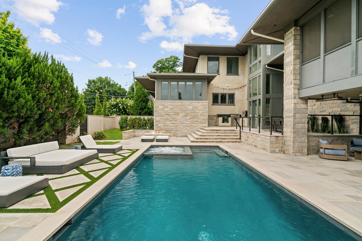 Above Nashville Premiere | Pool&Spa | 12 South | G