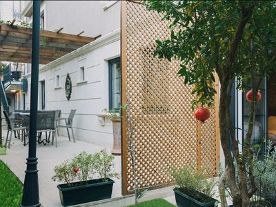 Oasis Adjacent Garden Suite – Central Old City