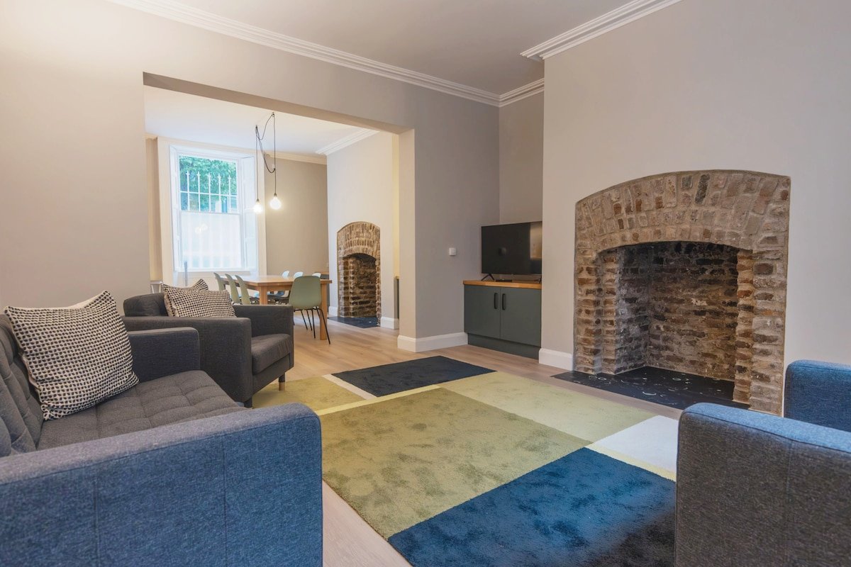 Trinity Coach House gallery image 2