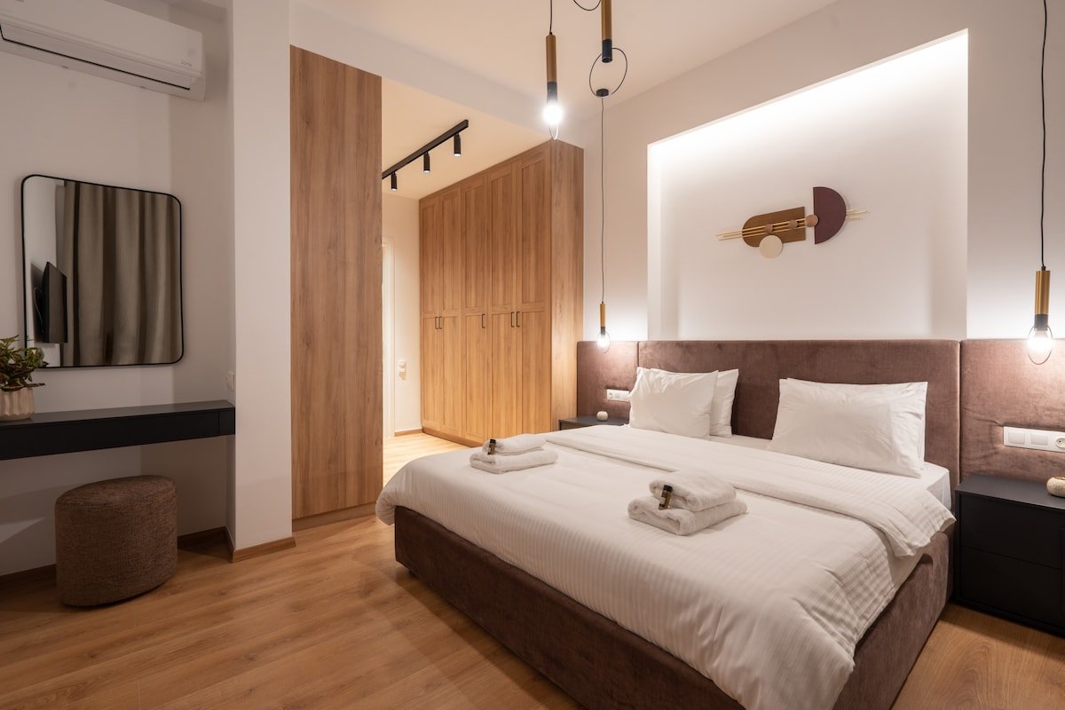 Athens Upscale Luxury Penthouse gallery image 3