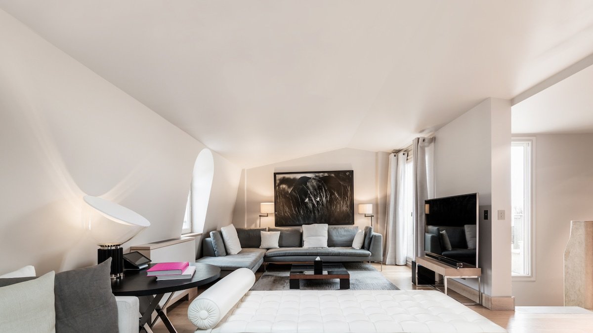 2 Bedroom Duplex Eiffel Apartment