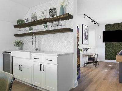 Arcade Room | 5 Min To Downtown | Putting Green