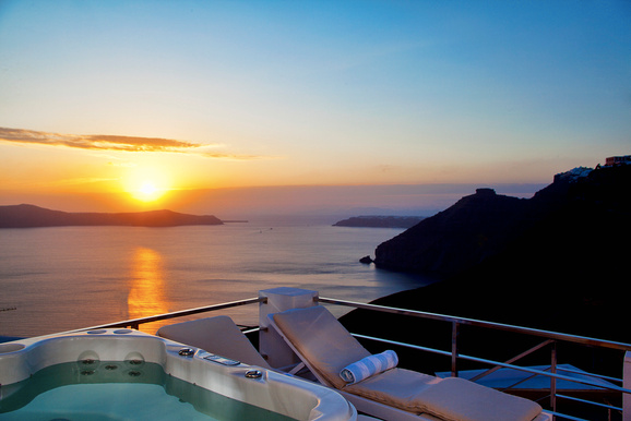 3 bedroom stylish villa at Fira, sea views,hot tub