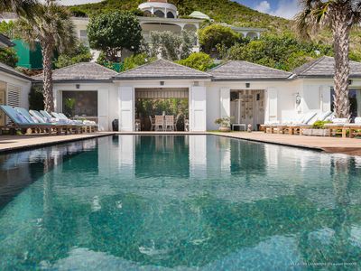 Les Lataniers and Lo Scoglio Estate