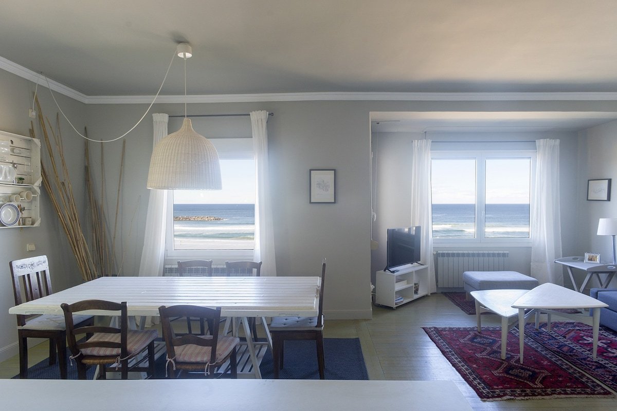 La Plage Zurriola, amazing sea views gallery image 3