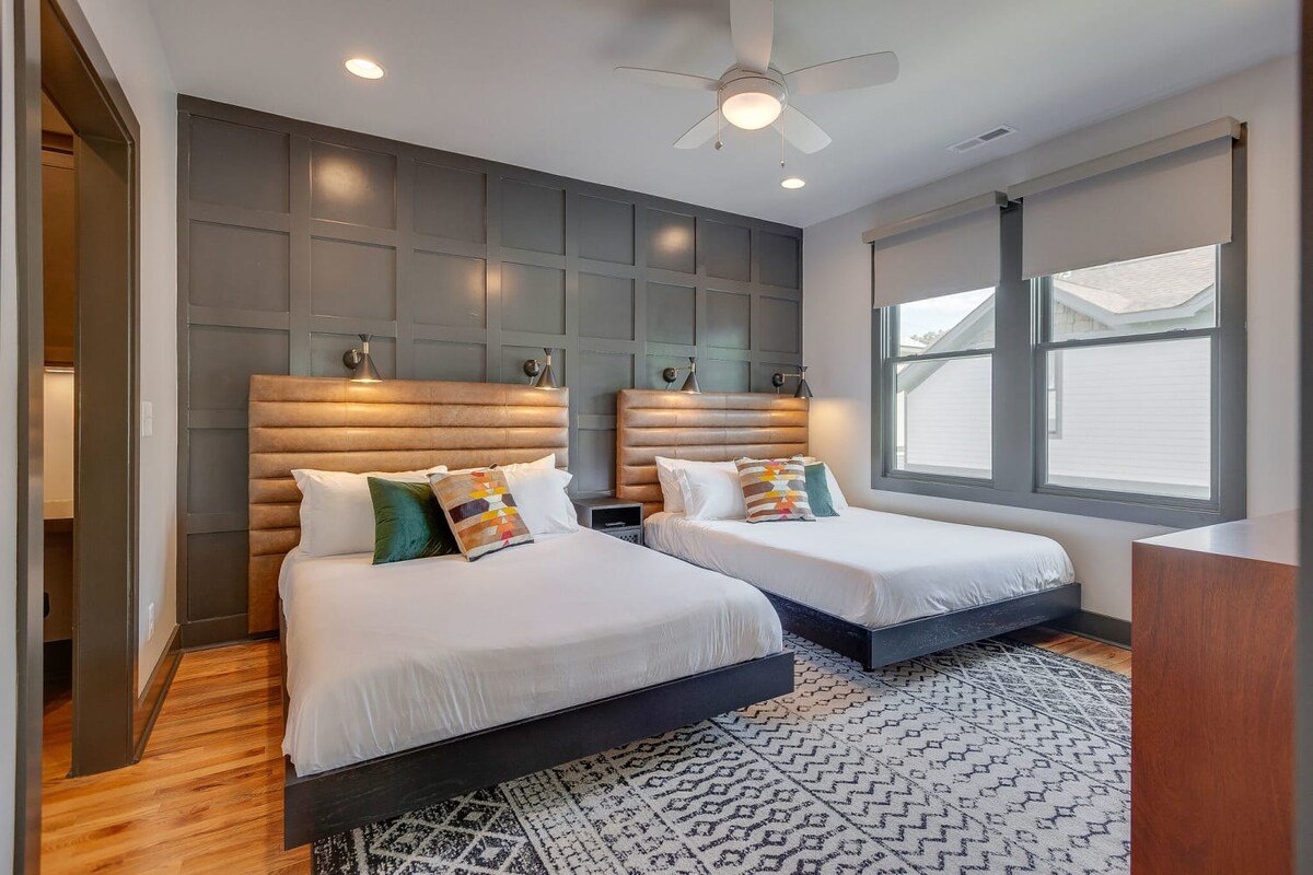 Spacious Walkable East Nash Designer Twin Homes | gallery image 3