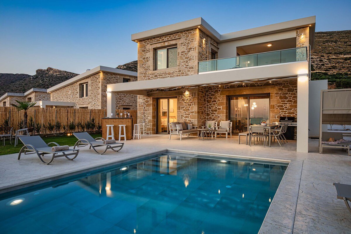 Villa Thoe I Free Breakfast & 450m to the beach gallery image 3