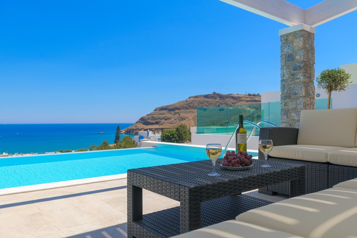Villa Hermes in Lindos with pool & jacuzzi gallery image 3