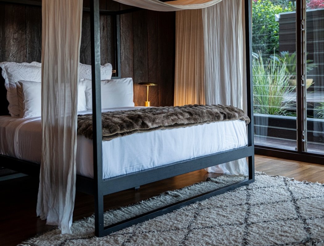 Luxury Architect-Designed Escape with Pool & Sauna gallery image 2