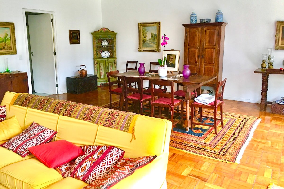 Grande e confortável apartamento, estilo colonial. gallery image 5