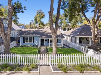 Home in HEART of SOCO! 1 block to all the action!