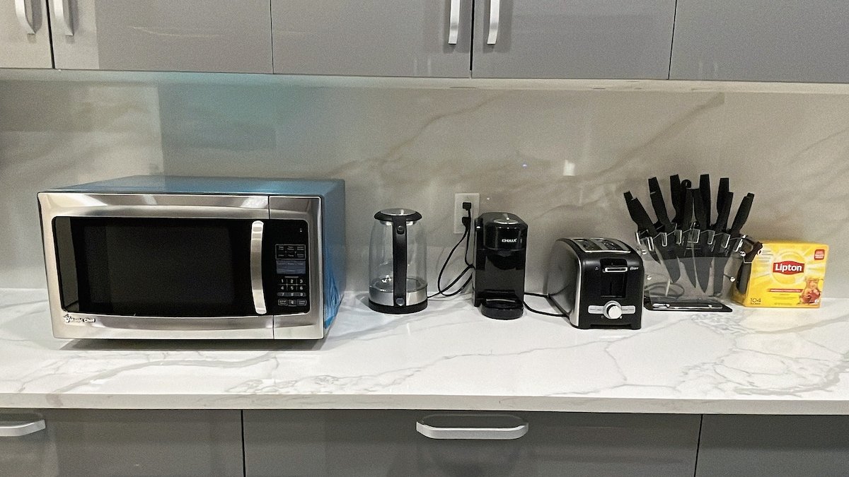 5 Master room with 5 private bathroom close NYcity gallery image 4